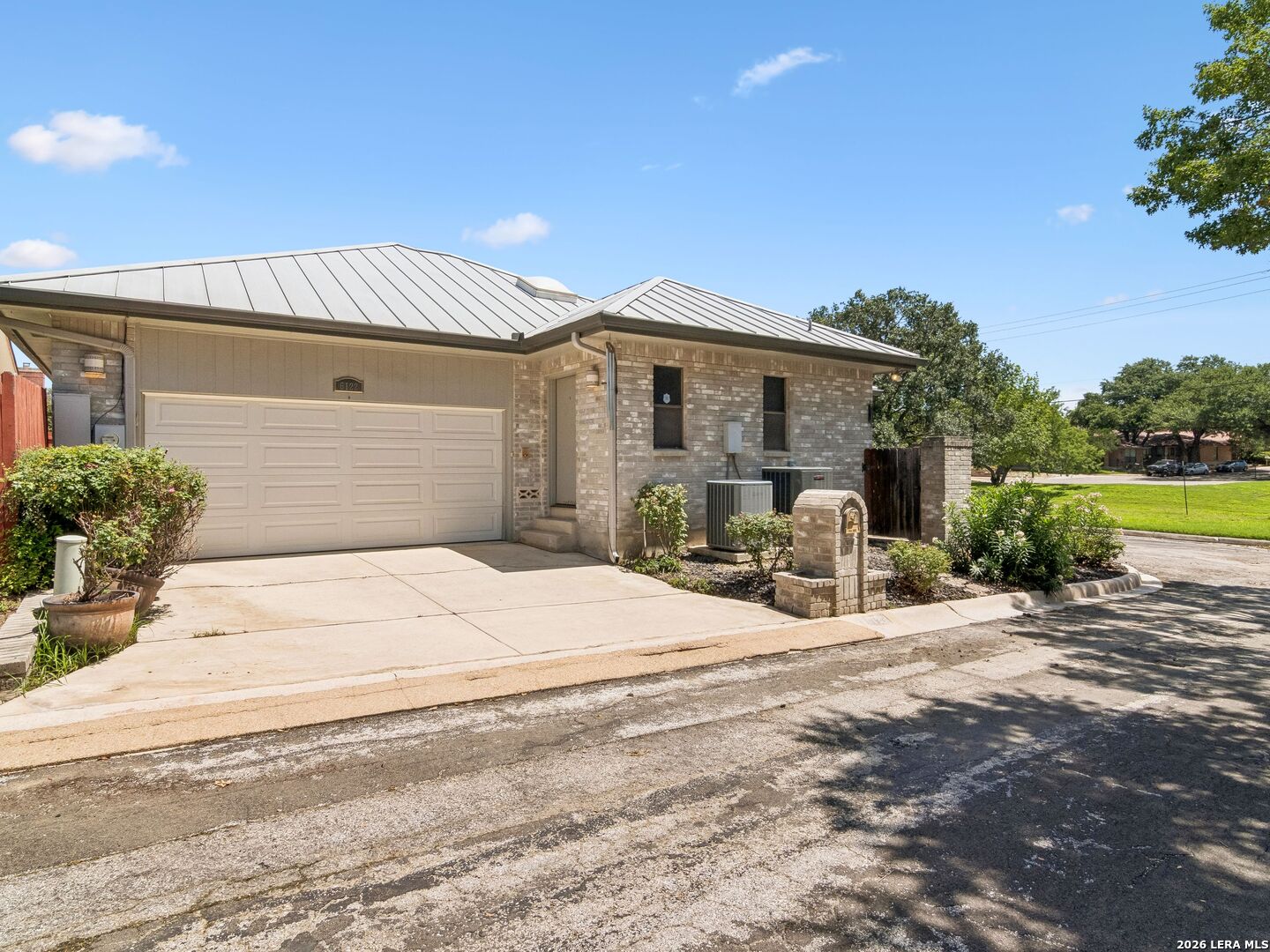 6122 Windy Knoll Windcrest TX 78239