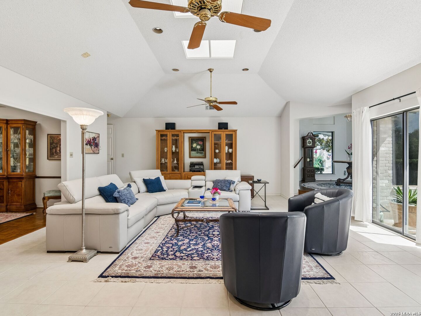 6122 Windy Knoll Windcrest TX 78239