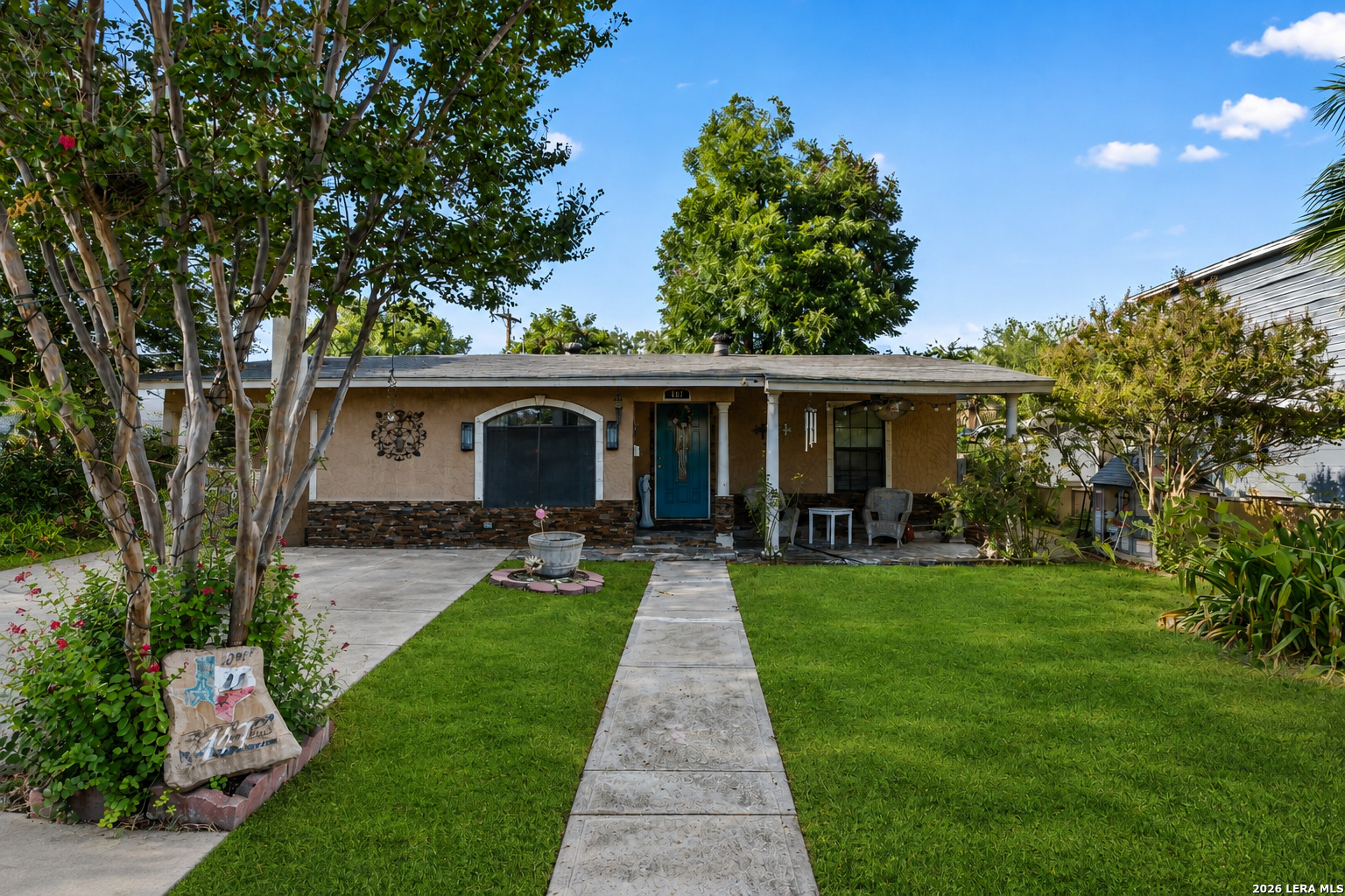 147 Gazel San Antonio TX 78213