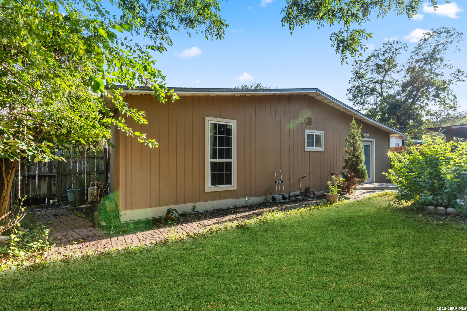 147 Gazel San Antonio TX 78213