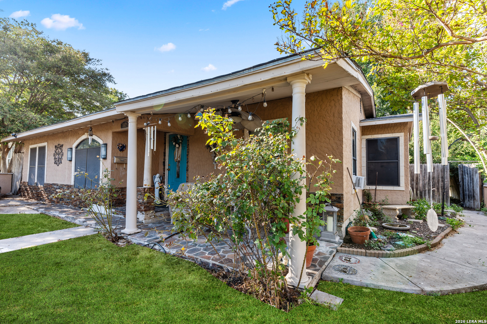 147 Gazel San Antonio TX 78213