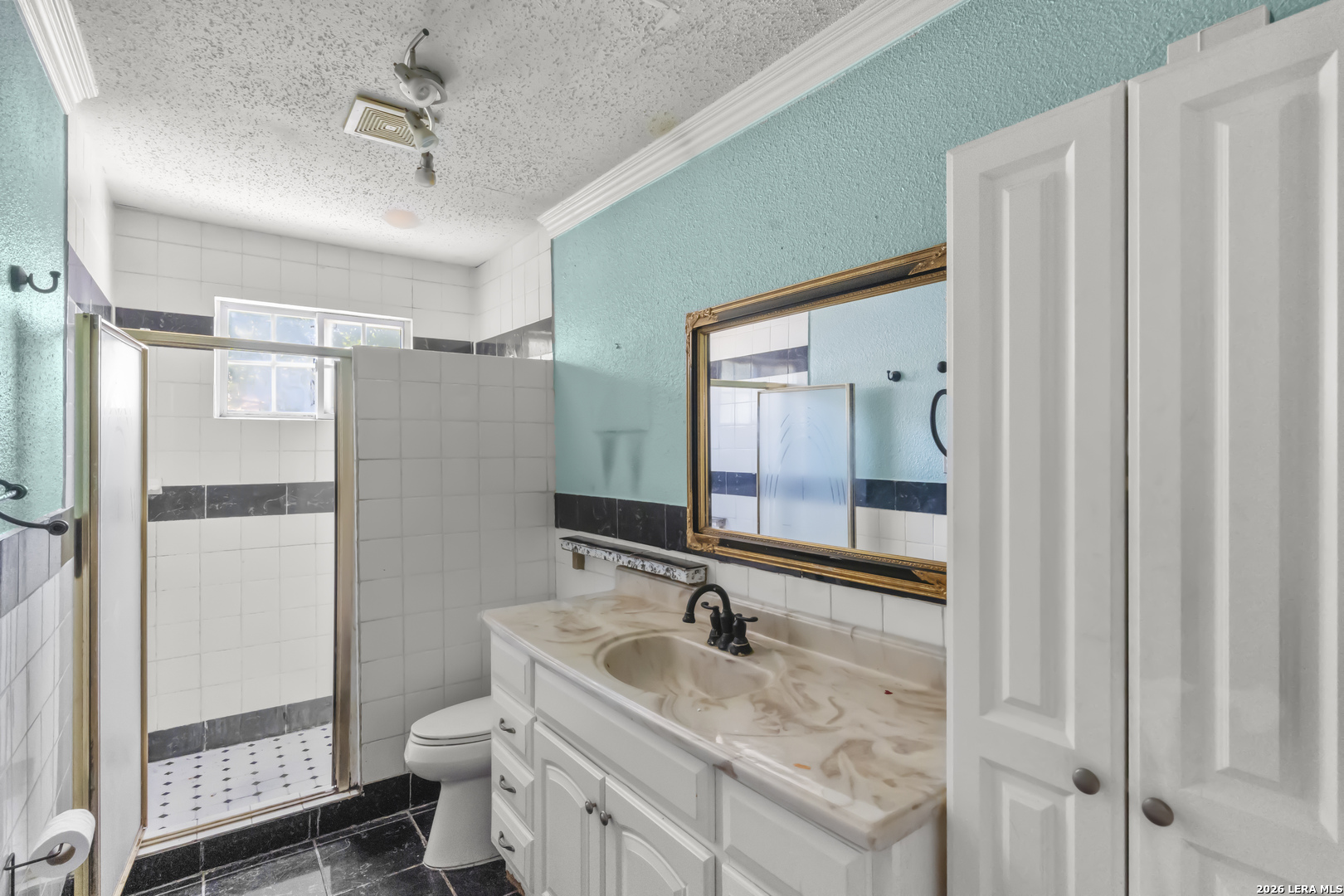 147 Gazel San Antonio TX 78213