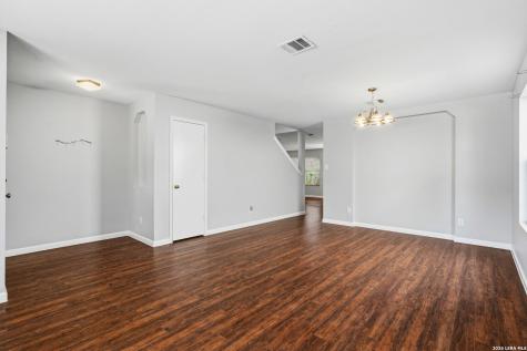 25919 Torch Lily San Antonio TX 78260