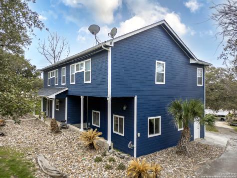 835 Lookout Lakehills TX 78063