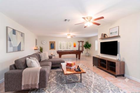 21927 Park View Drive Garden Ridge TX 78266