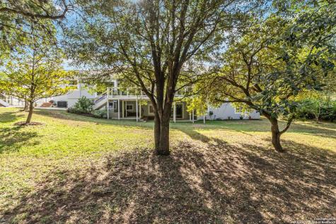 21927 Park View Drive Garden Ridge TX 78266