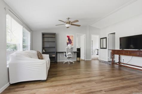1105 Walnut Street Jourdanton TX 78026