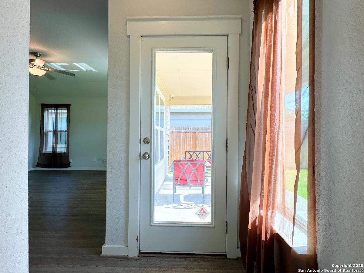 3906 Glenloch Way Converse TX 78109