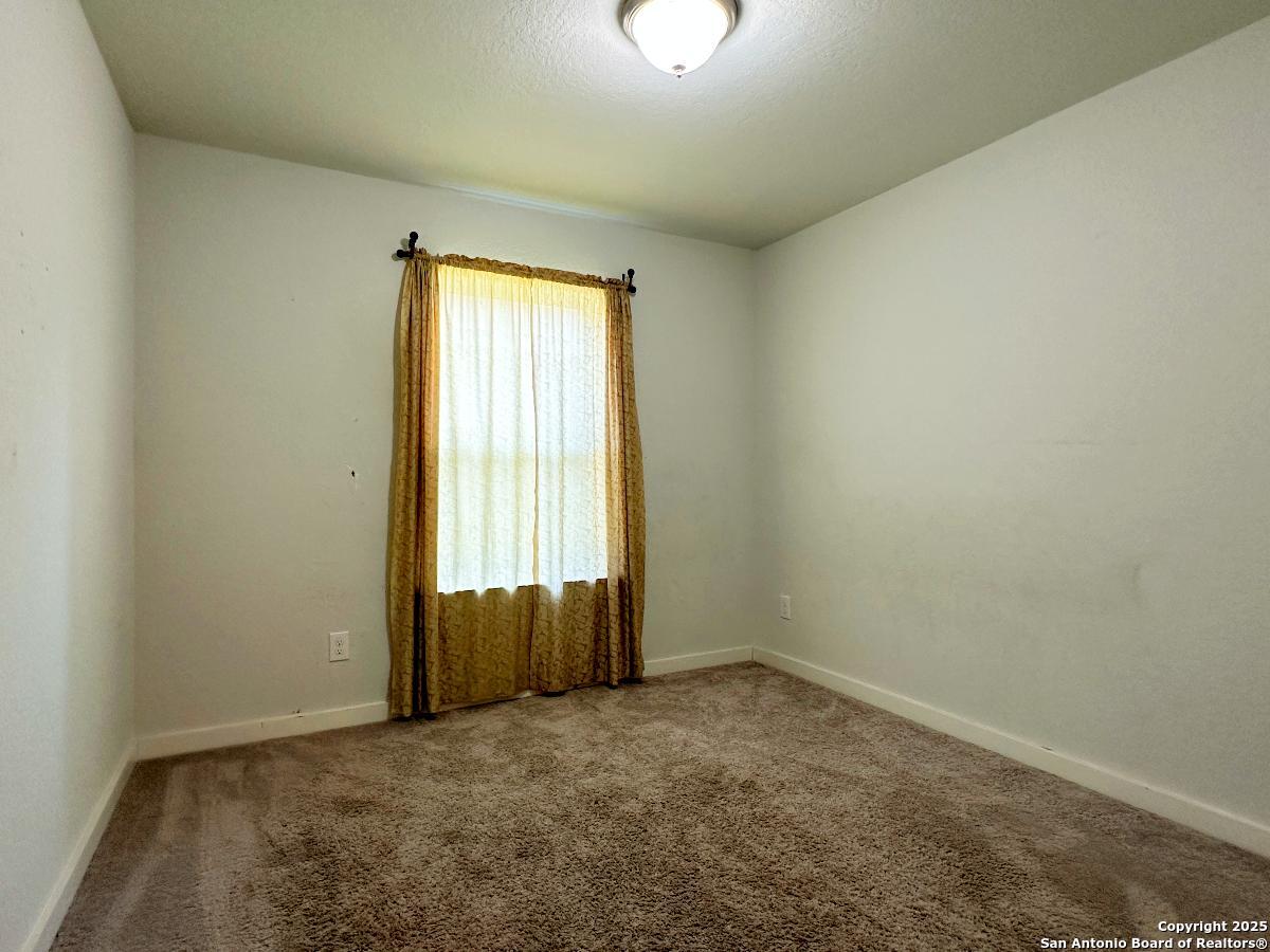 3906 Glenloch Way Converse TX 78109
