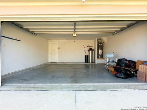 3906 Glenloch Way Converse TX 78109