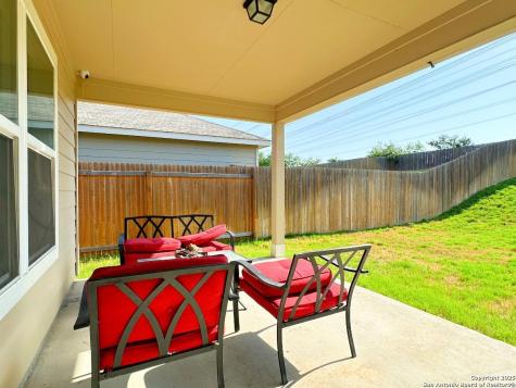 3906 Glenloch Way Converse TX 78109