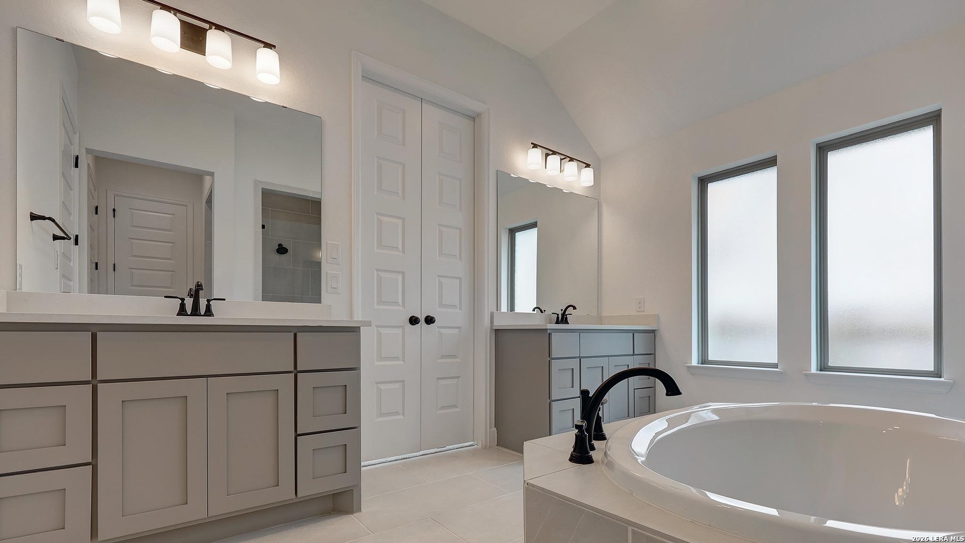 105 Brown Swiss Ridge Boerne TX 78006