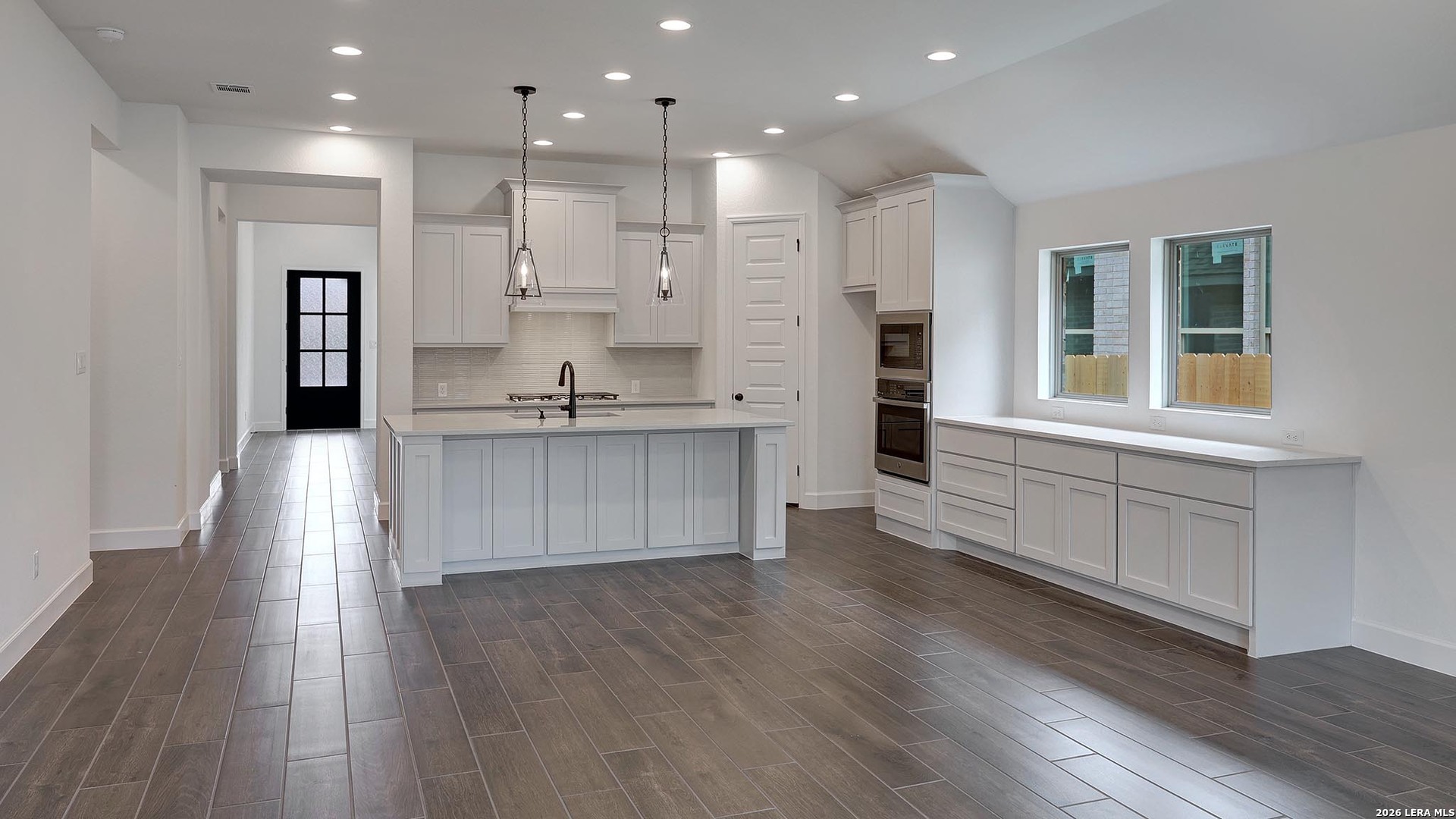 105 Brown Swiss Ridge Boerne TX 78006