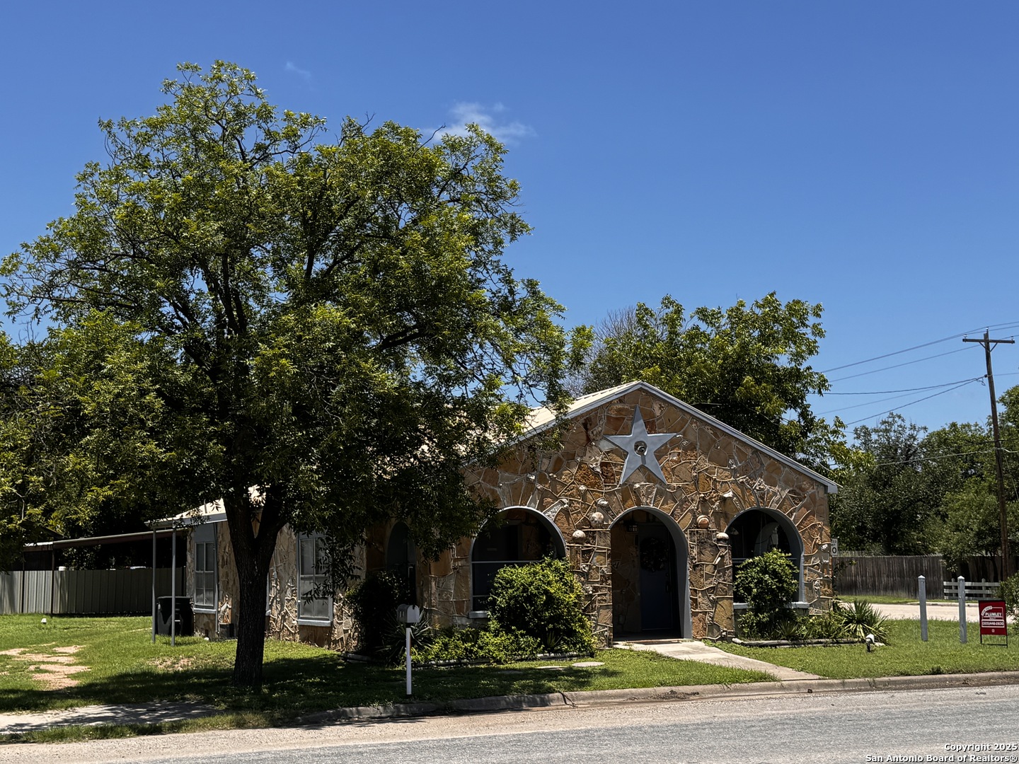 102 11th Junction TX 76849