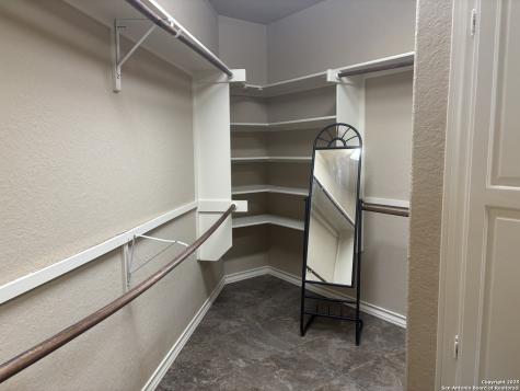104 Park View Poth TX 78147