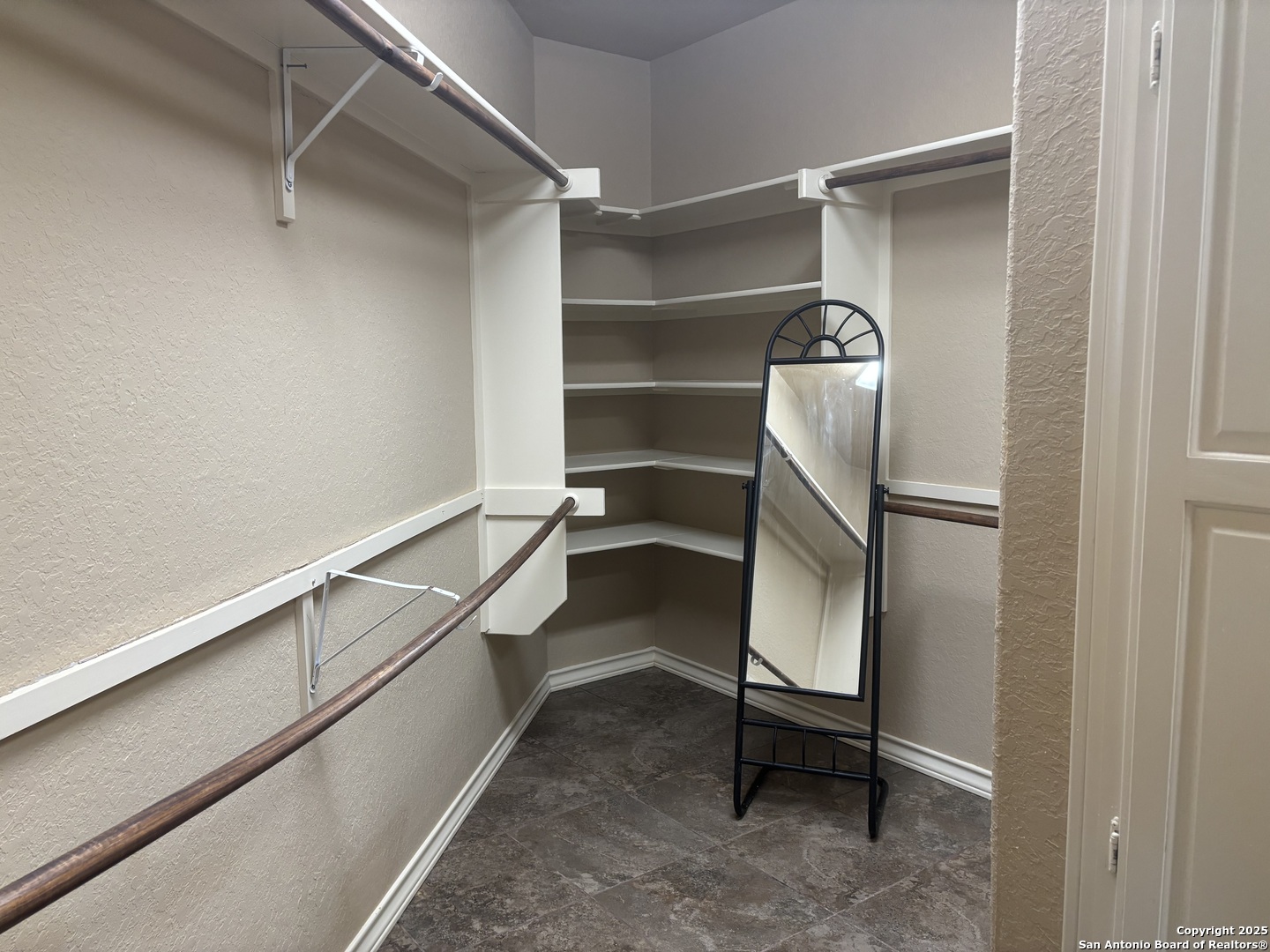 104 Park View Poth TX 78147