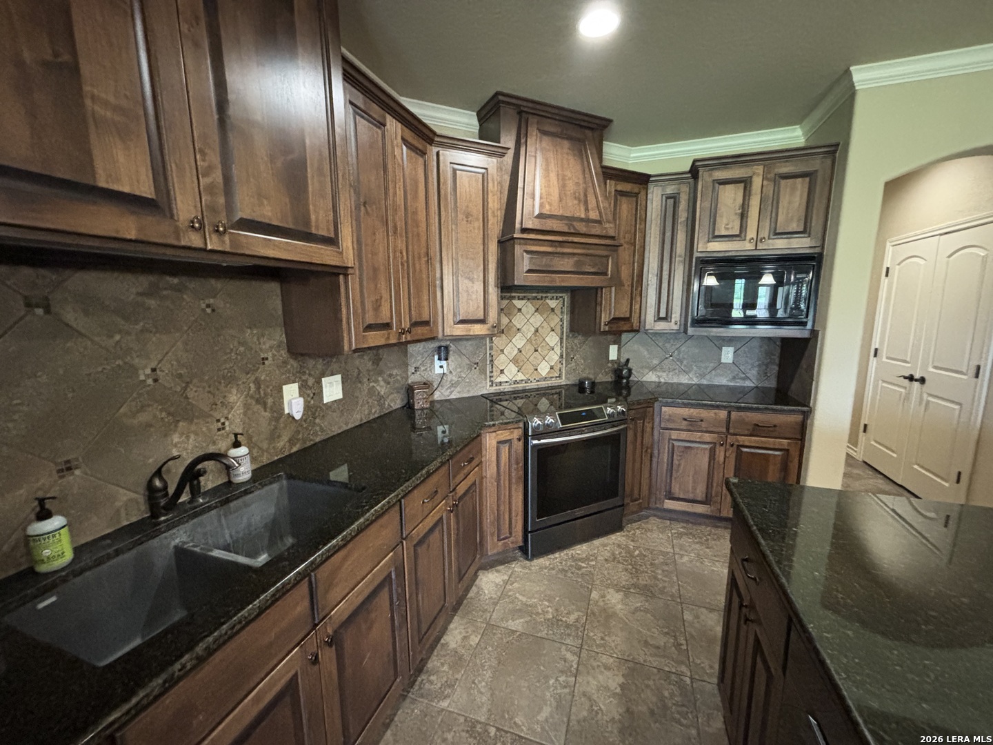 104 Park View Poth TX 78147