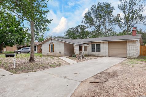 413 Georgia Ann Drive Pleasanton TX 78064