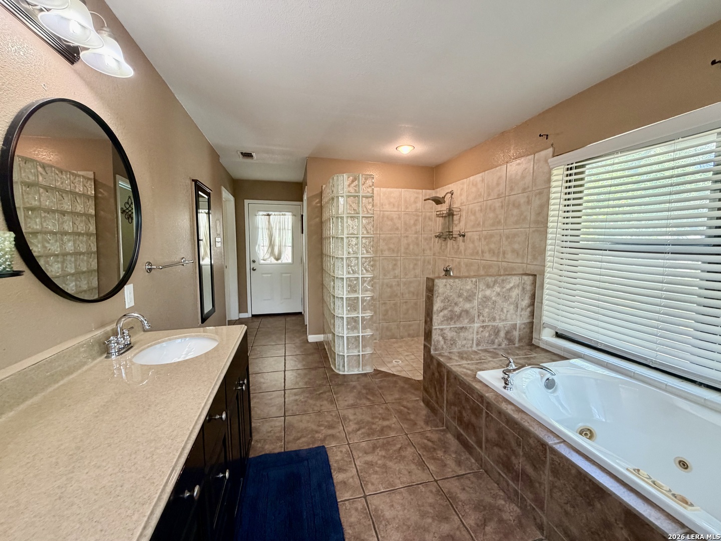 11527 Sayanora Court San Antonio TX 78216