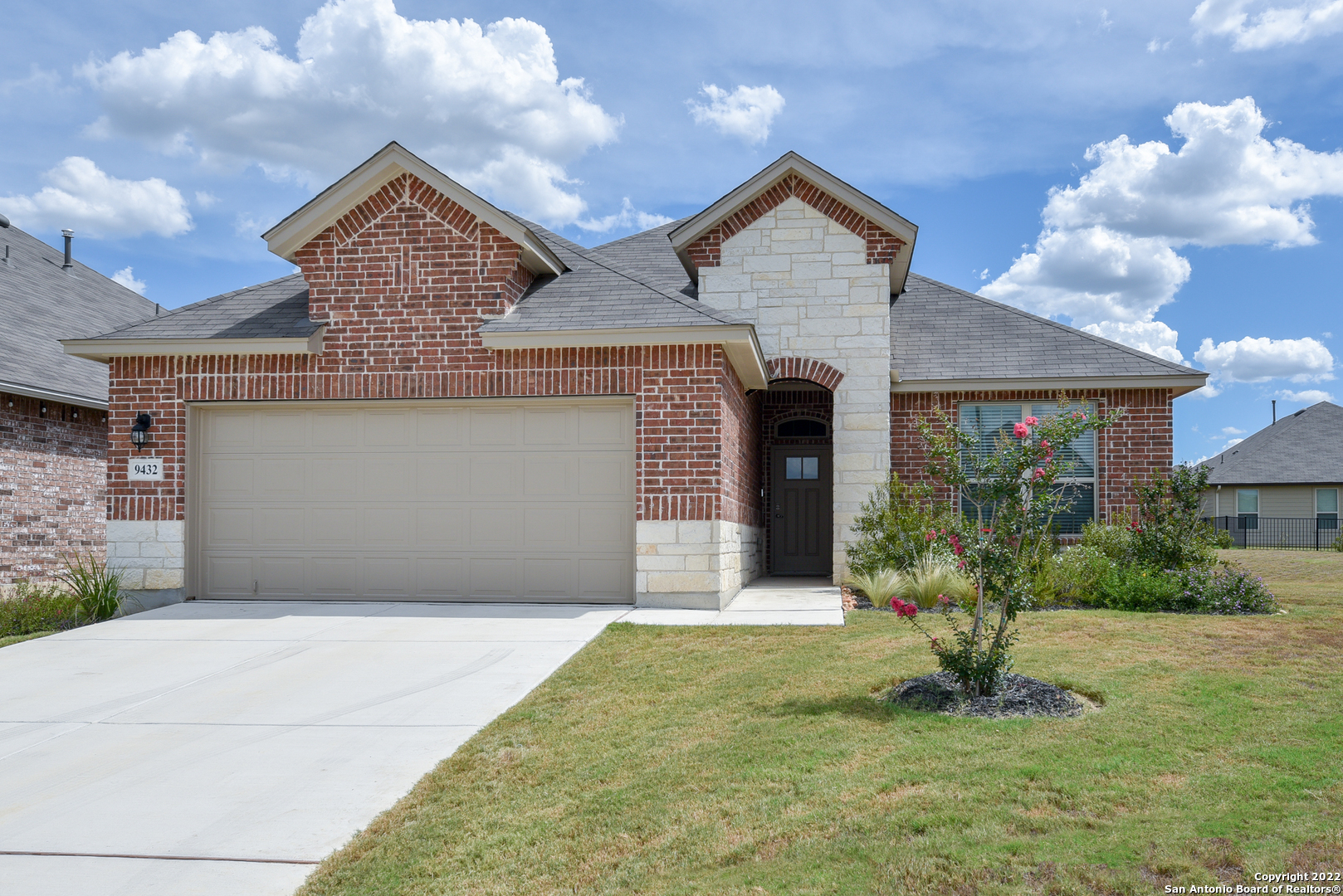9432 Sundrop Valley San Antonio TX 78254