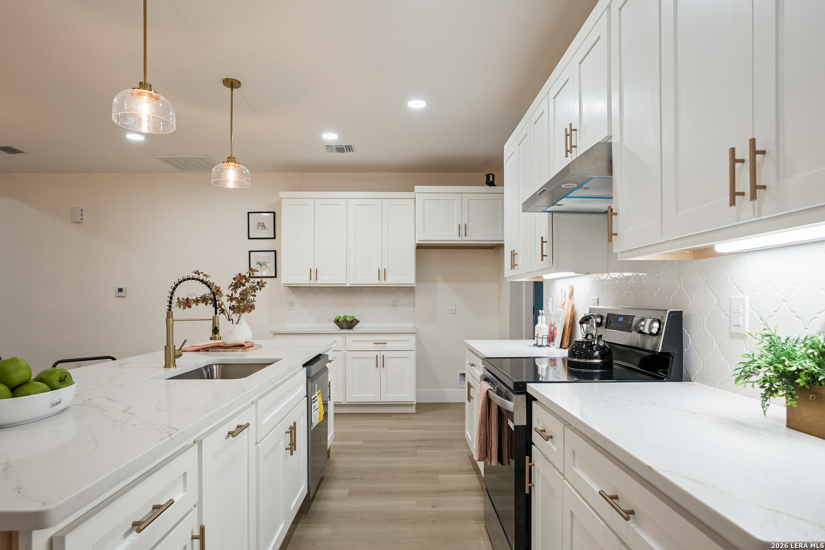1742 Basse San Antonio TX 78213