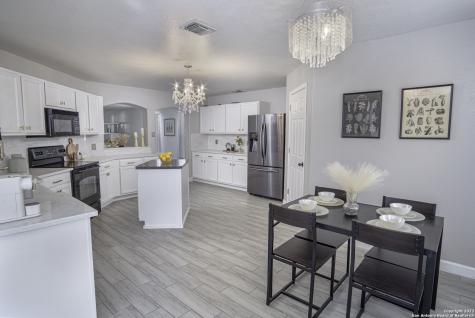 2310 Baxter Station San Antonio TX 78245