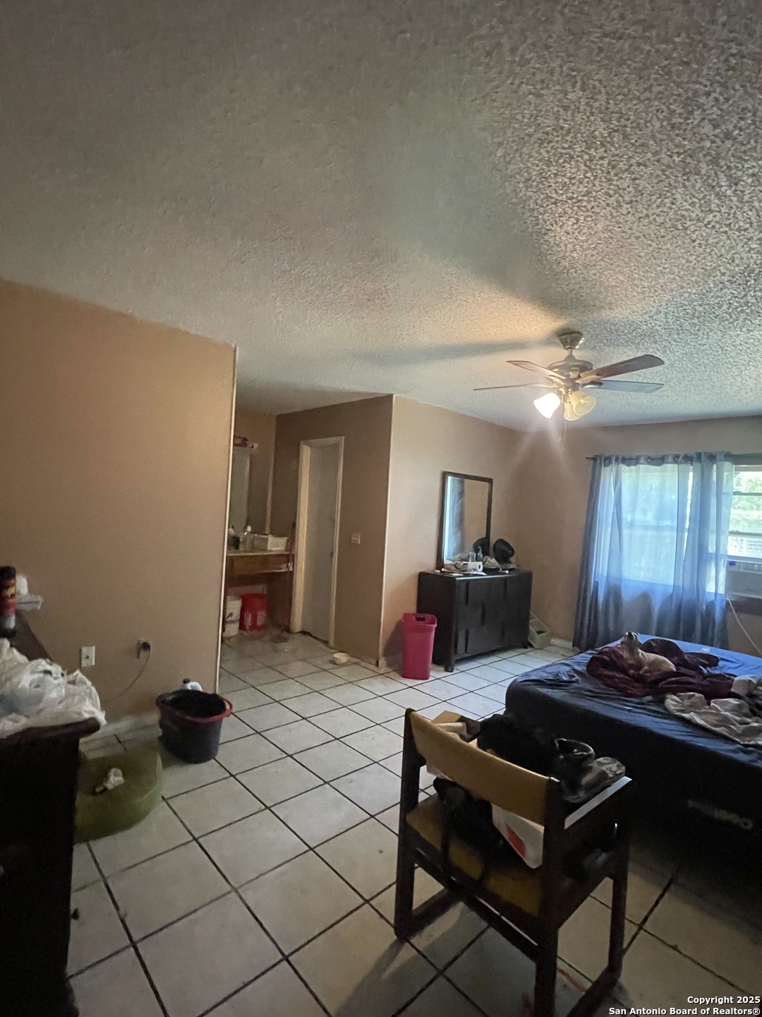 5915 Hidden Peak San Antonio TX 78247