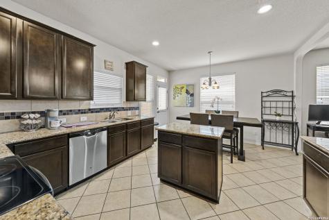 8019 Vega Horizon San Antonio TX 78252