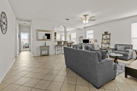 8019 Vega Horizon San Antonio TX 78252