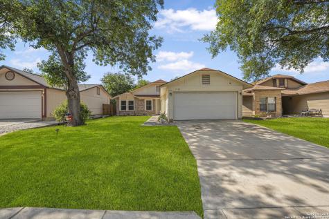 7922 Sonny Ridge San Antonio TX 78244