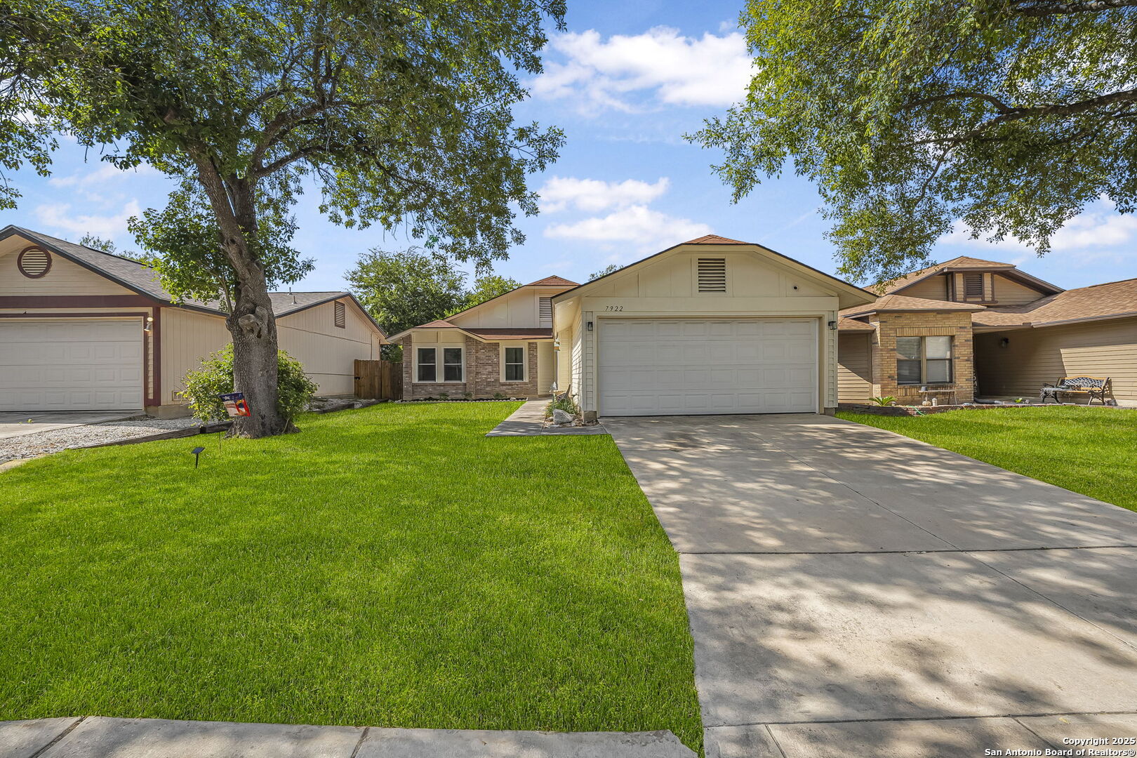 7922 Sonny Ridge San Antonio TX 78244