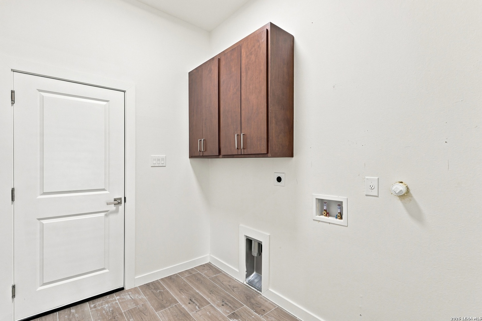7801 Yellow Bark Selma TX 78154