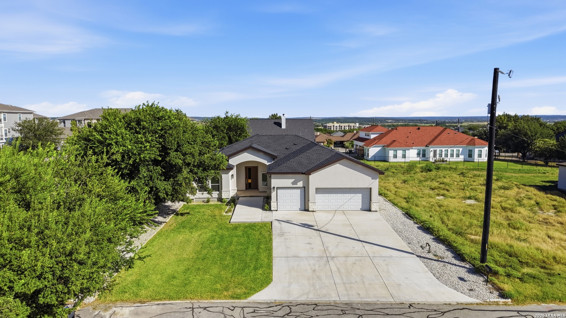 7801 Yellow Bark Selma TX 78154