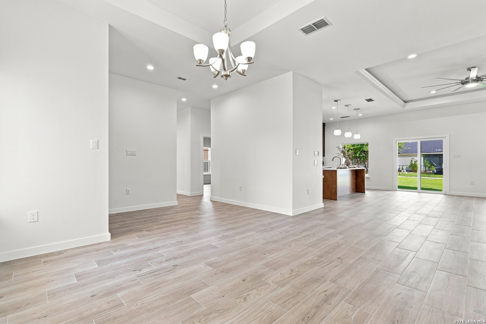 7801 Yellow Bark Selma TX 78154