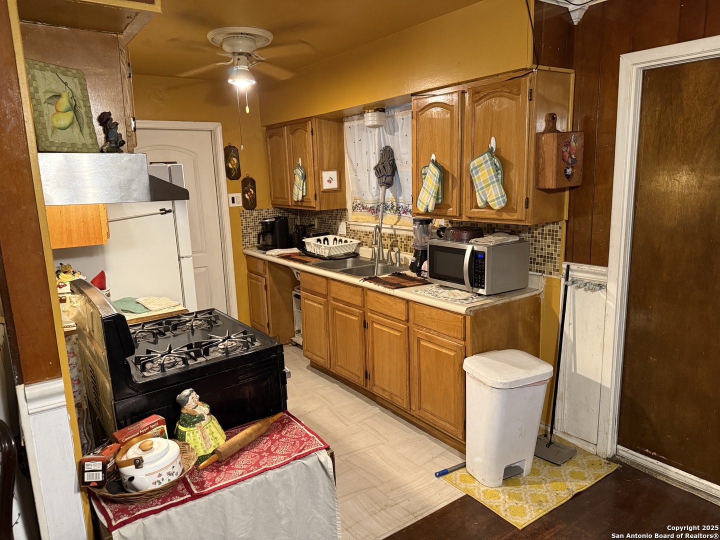 6918 Sun Valley Drive San Antonio TX 78227