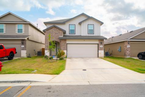 214 Legendary Trail Loop Floresville TX 78114