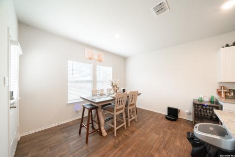 214 Legendary Trail Loop Floresville TX 78114