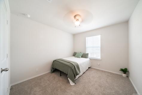 214 Legendary Trail Loop Floresville TX 78114