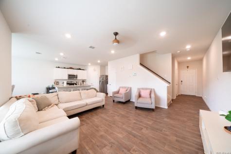 214 Legendary Trail Loop Floresville TX 78114