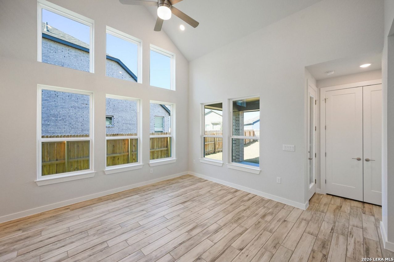 10054 Mitra San Antonio TX 78224