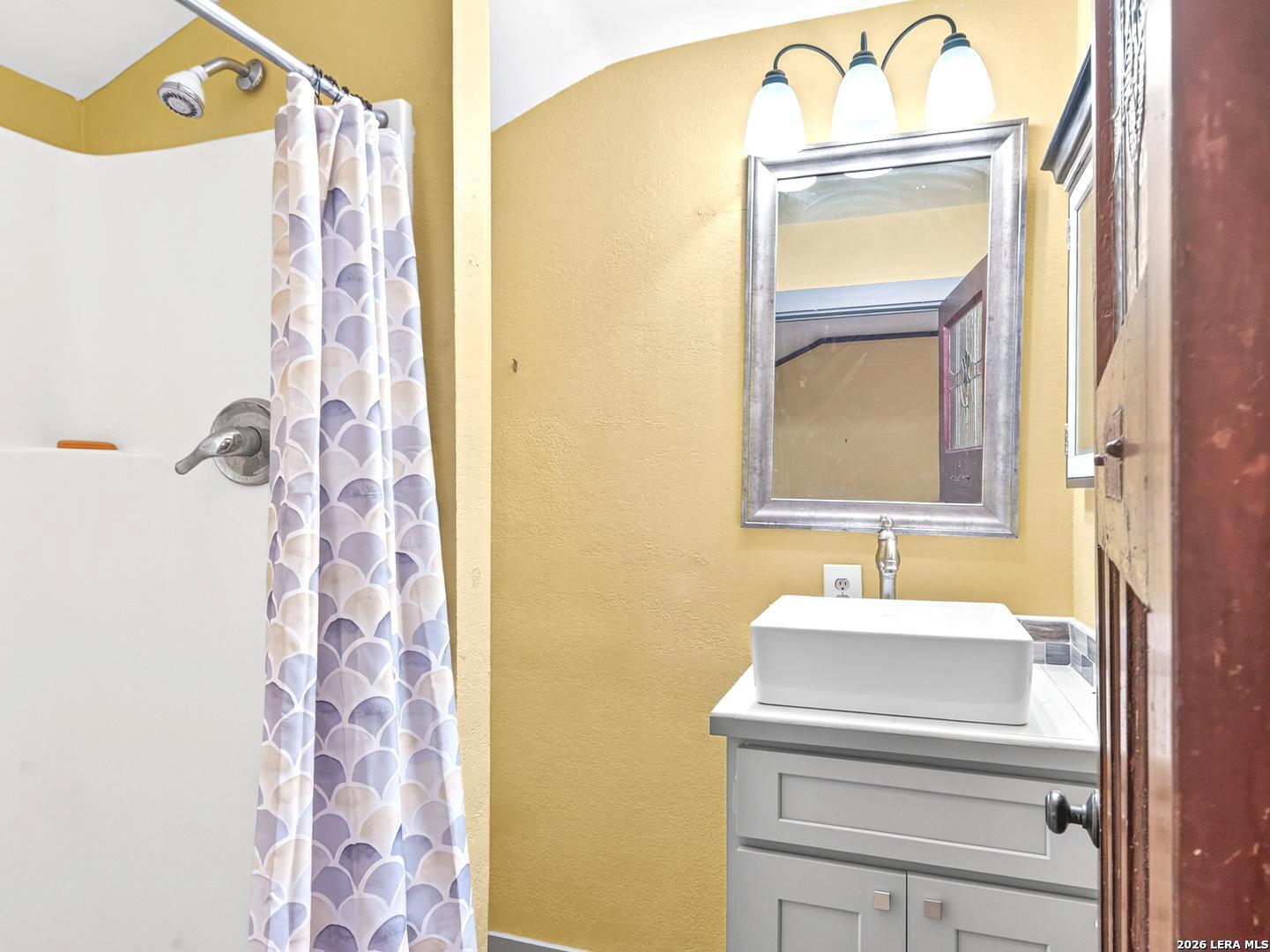 808 W French Place San Antonio TX 78212
