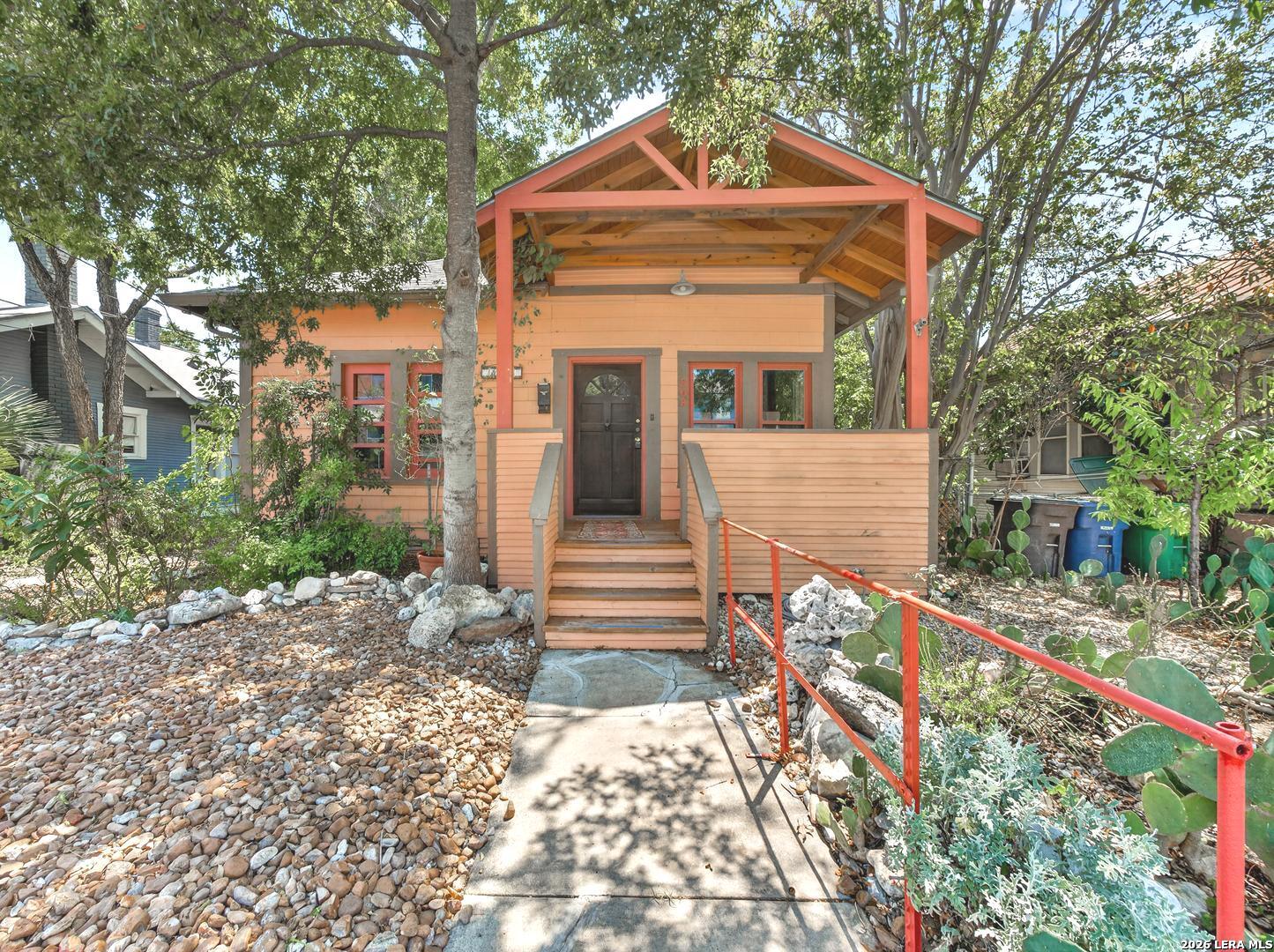 808 W French Place San Antonio TX 78212