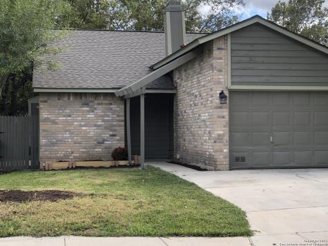11358 Fish Springs San Antonio TX 78245