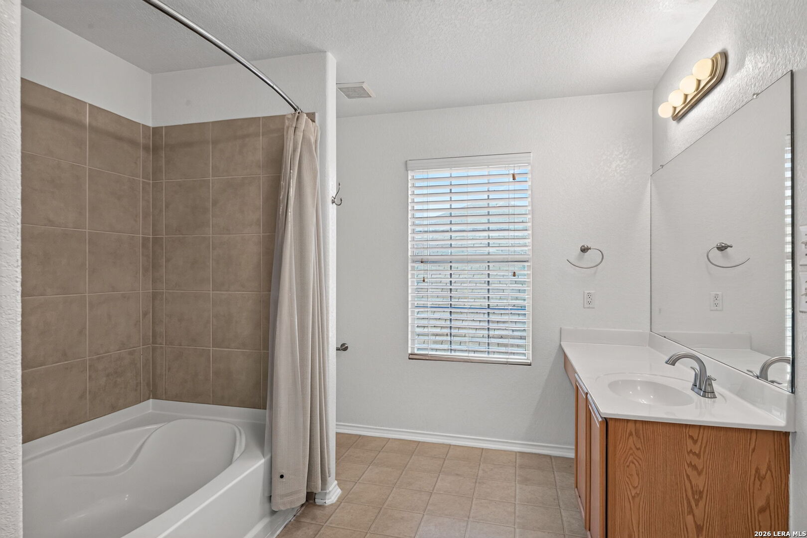 8807 Laguna Falls San Antonio TX 78251