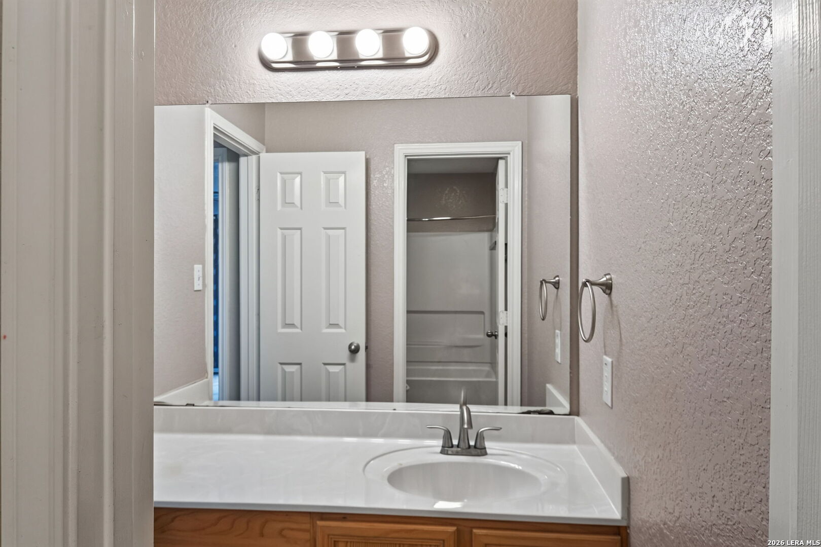 8807 Laguna Falls San Antonio TX 78251
