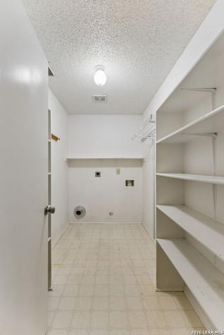 5022 Kenton View San Antonio TX 78240
