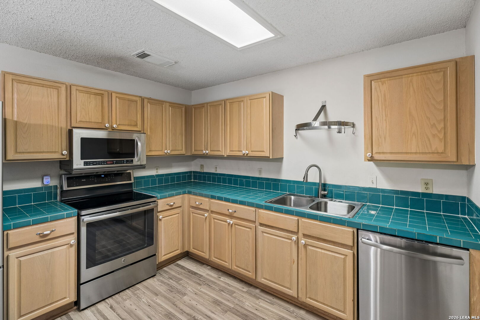 5022 Kenton View San Antonio TX 78240
