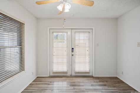 5022 Kenton View San Antonio TX 78240