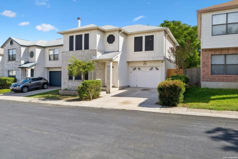 5022 Kenton View San Antonio TX 78240