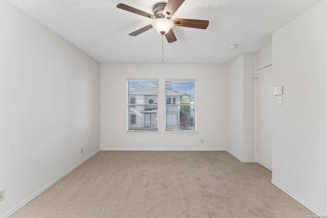 5022 Kenton View San Antonio TX 78240